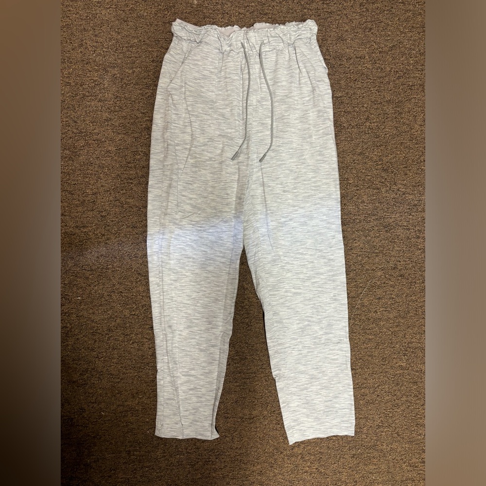 Lulu Lemon Joggers - Size 6 - Slight Stain